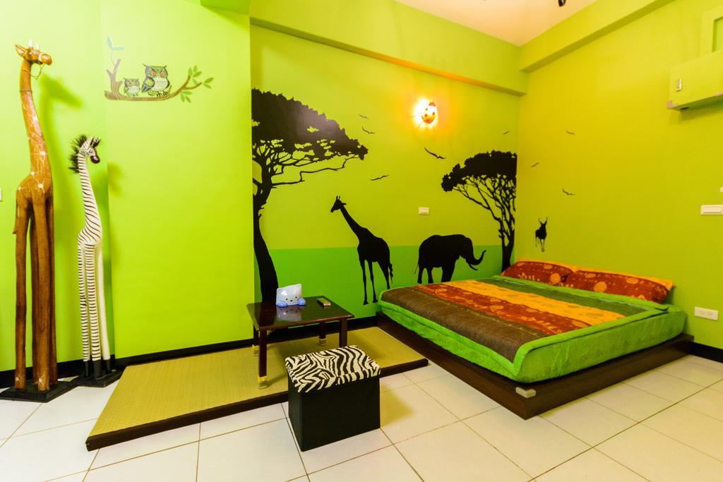 Play House Hotell Tainan Exteriör bild