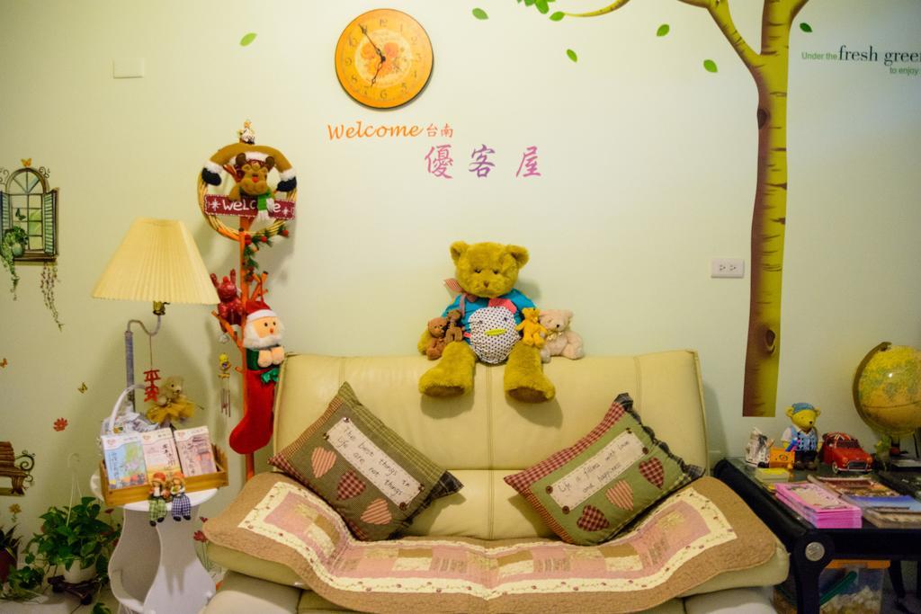 Play House Hotell Tainan Exteriör bild